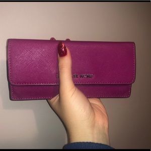 LIKE NEW MICHAEL KORS